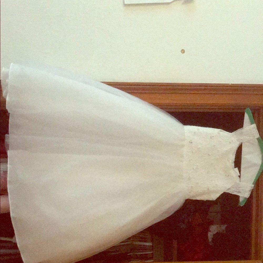 White lace dress